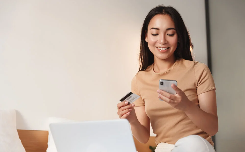 Đọc kỹ điều khoản hợp đồng trước khi vay tiền