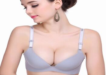 Treo vú sa trễ khác gì so với phẫu thuật nâng ngực?
