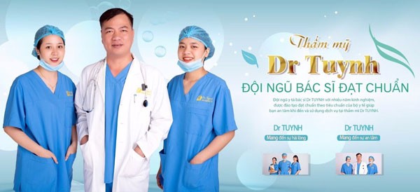 Phẫu thuật nâng ngực nội soi có đau không?