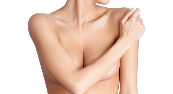 Phẫu thuật nâng ngực nội soi có đau không? Nâng ngực nội soi đau bao lâu thì hết?