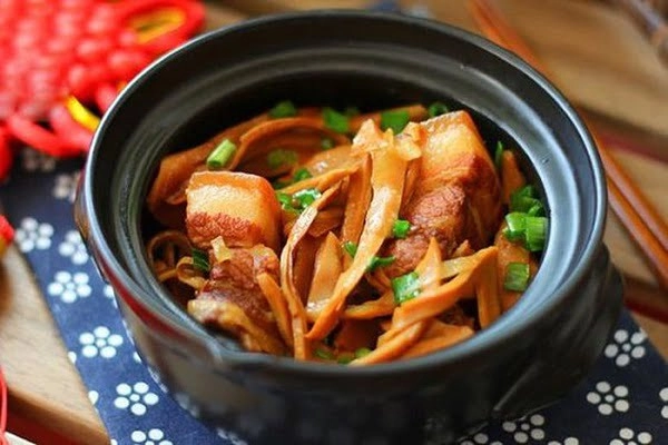 Cach-lam-thit-kho-06