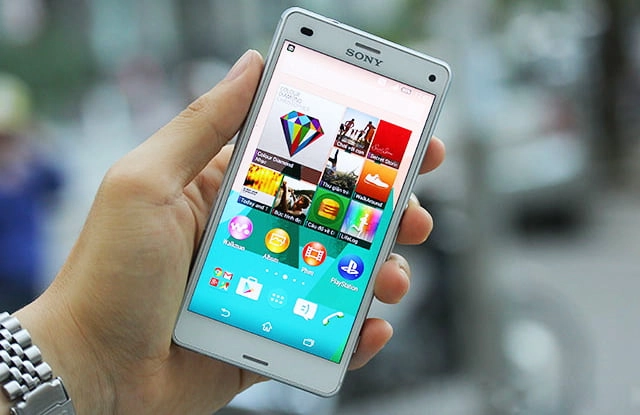 thay-mat-kinh-cam-ung-sony-z3-compact