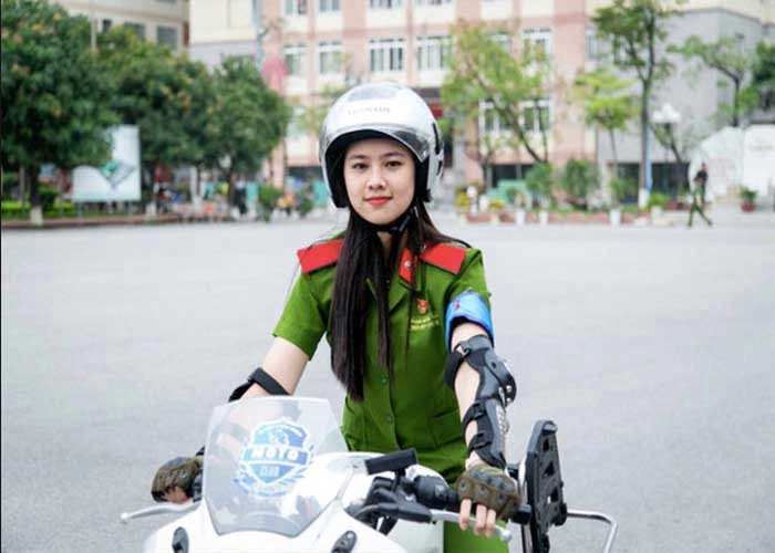 Mơ thấy công an đánh con gì