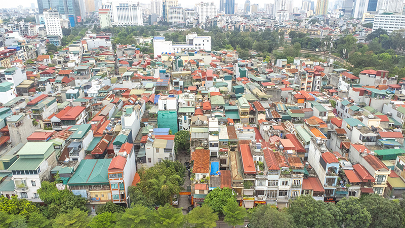 Toàn cảnh vị trí đắc địa tại ngã tư Đào Tấn – đường Bưởi, nơi có giá đất vị trí 1 đạt mức 243,7 triệu đồng/m2 theo bảng giá đất Hà Nội năm 2026