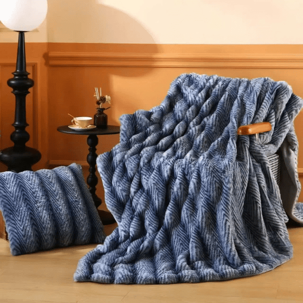 faux-rabbit-fur-sofa-throw-blanket-2