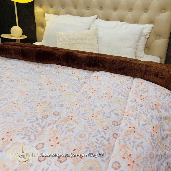 lasante-king-3-layer-fleece-blanket-with-876-gsm-finished-weight-and-raised-floral-pattern-6