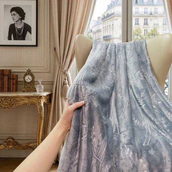 premium-embossed-velvet-blanket-280gsm