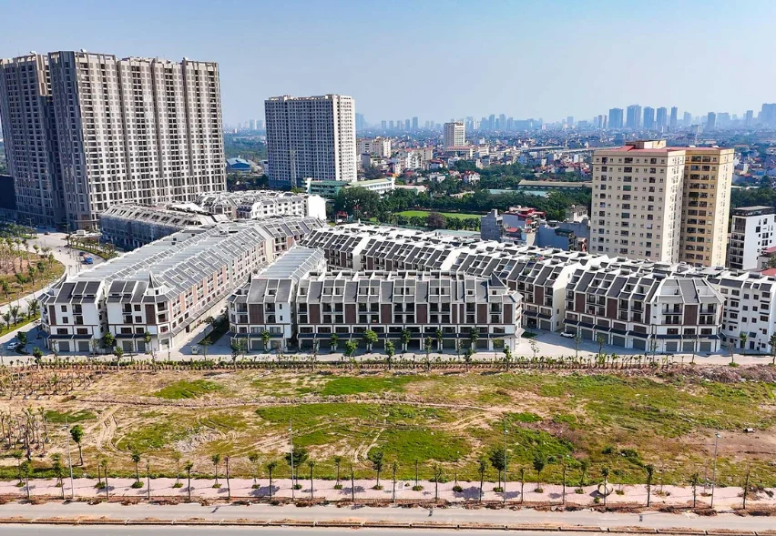 tiến độ thi công liền kề
