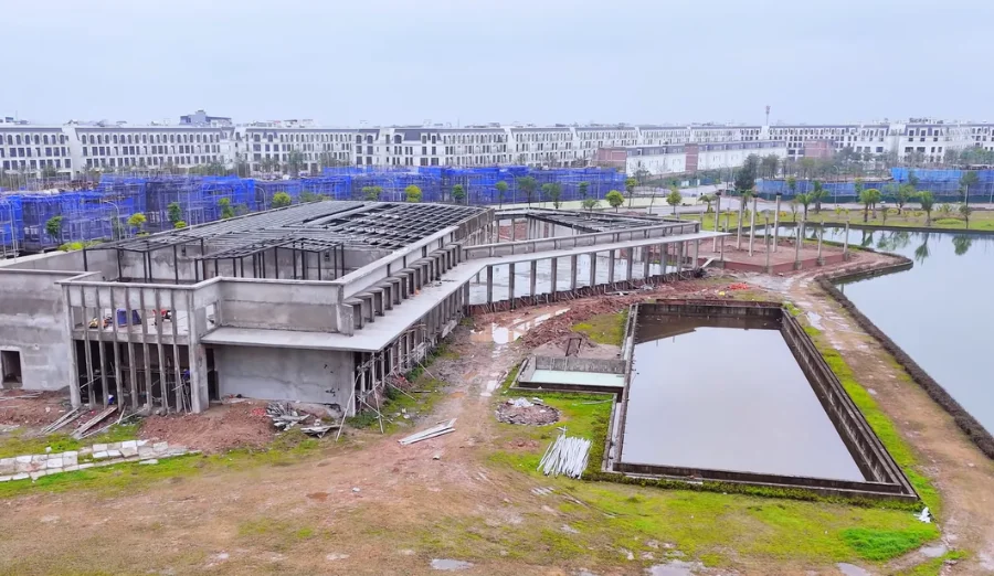 Clubhouse và Lầu Vọng Cảnh