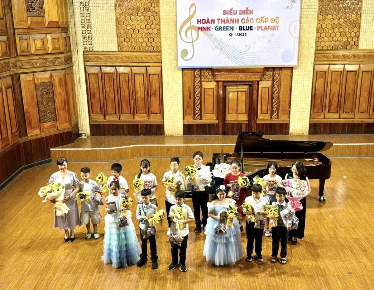 32cf05d159ead6b48ffb