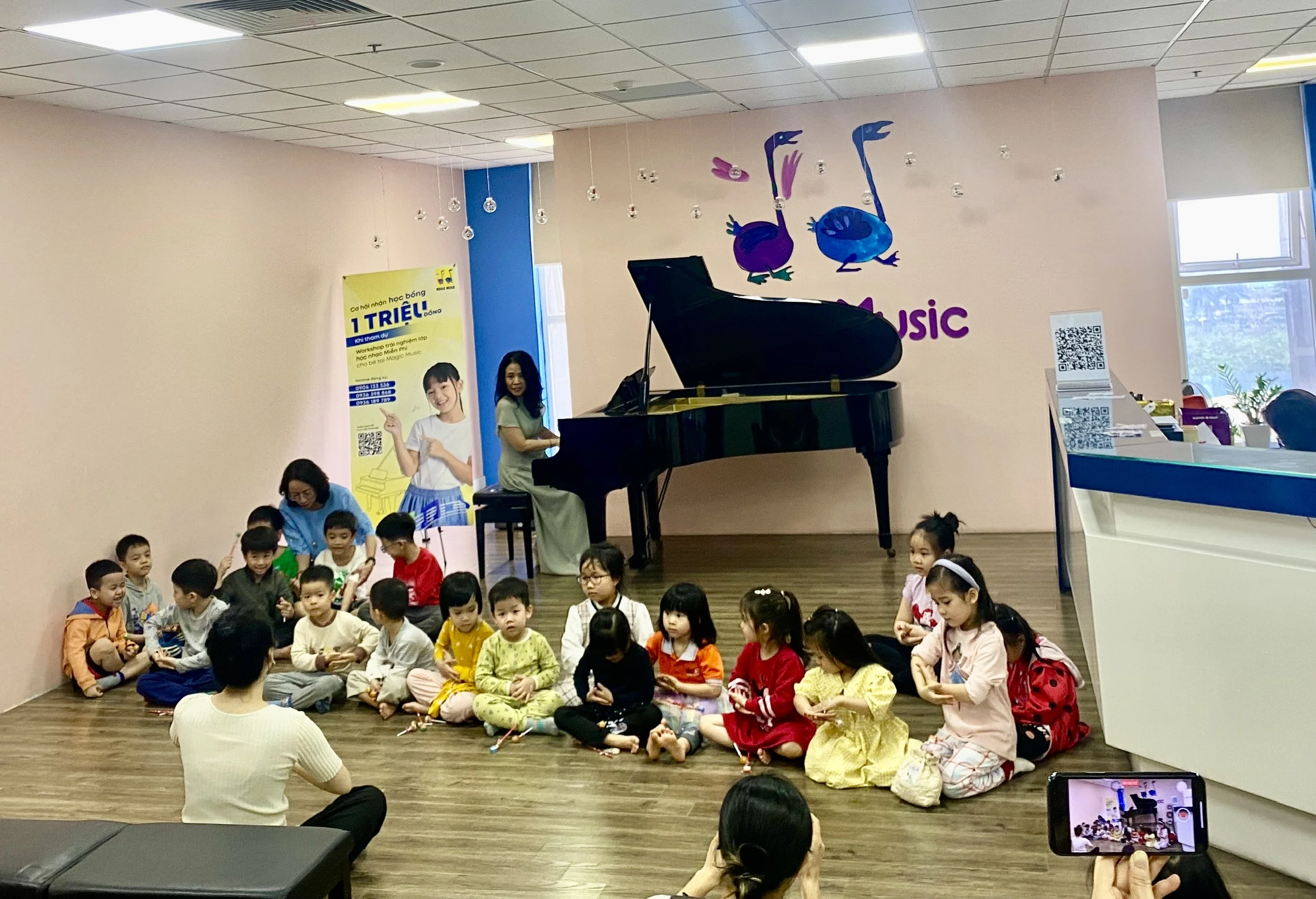 7715ddaadf6d5033097c-1