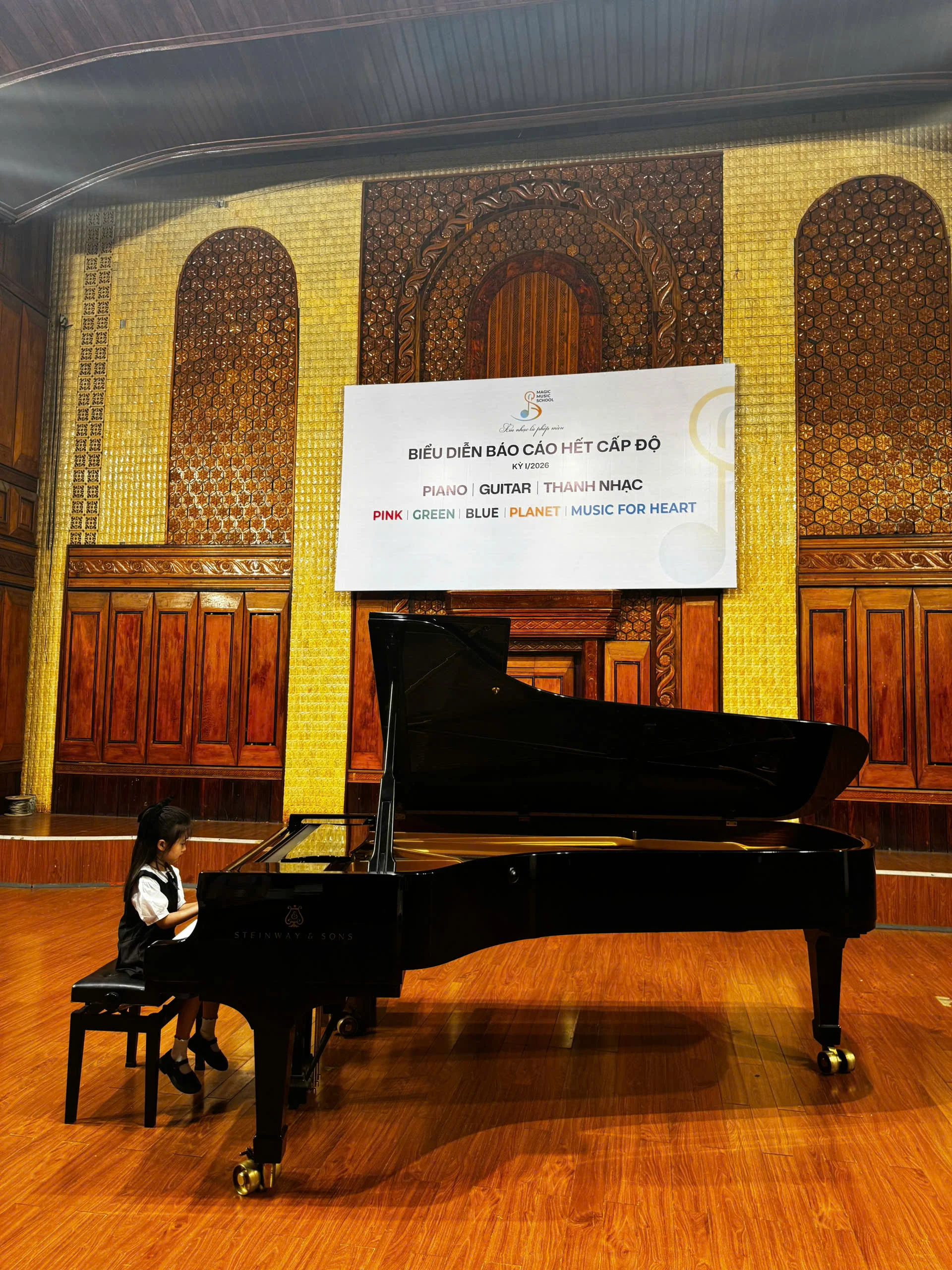 gen-o-z7759481805525-59c805186f5b5fcf1e2adb4c13f8df9d-1