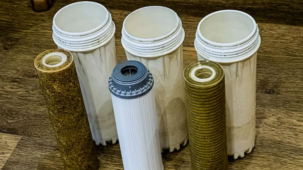 Máy lọc nước RO chạy không ngắt? Xem ngay 9 cách khắc phục sơ bộ tại nhà