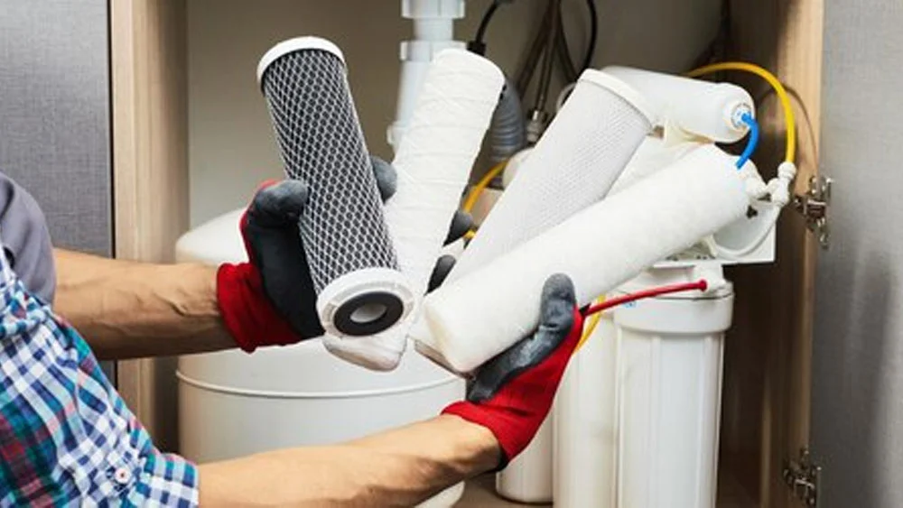 Có nên rửa lõi lọc nước? Giải pháp khi lõi lọc cặn bẩn, chảy chậm