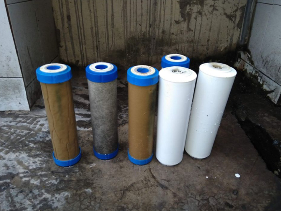 11-loi-loc-cu-lam-giam-chat-luong-nuoc-sau-loc