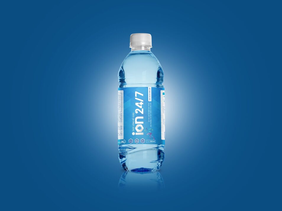 2-nuoc-uong-bo-sung-ion-24-7