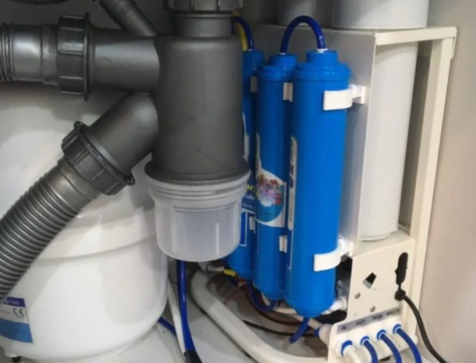 3-khong-xa-het-nuoc-trong-bau-nuoc-nong-lanh-rat-de-gay-bong