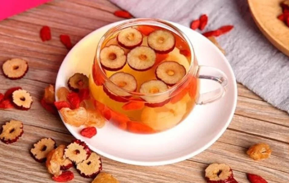 Tea is a perfect combination of sweet and sour taste.