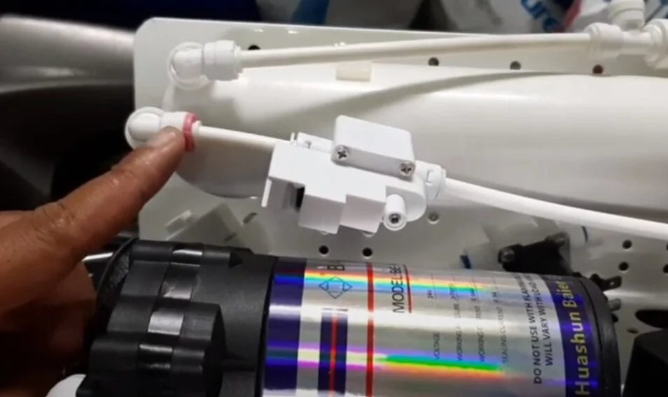 Water does not enter the pressure tank due to one-way valve