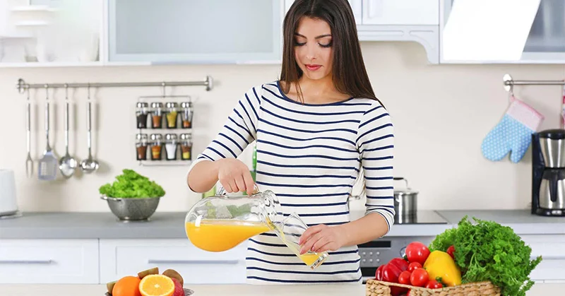 Bổ sung thêm các loại nước trái cây để vừa cấp nước vừa bổ sung dưỡng chất cho cơ thể mẹ