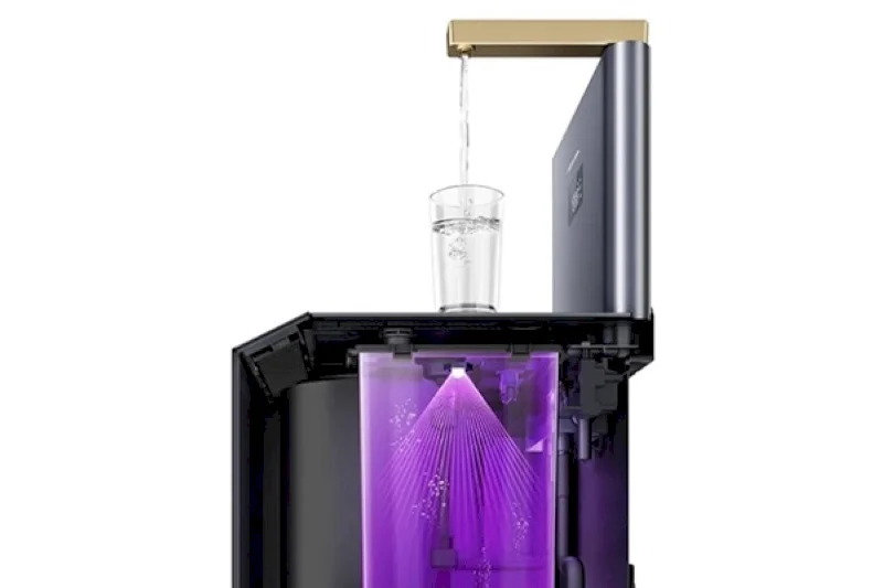 UV lamp filtration technology of water purifier provides pure water but does not add minerals beneficial to the body