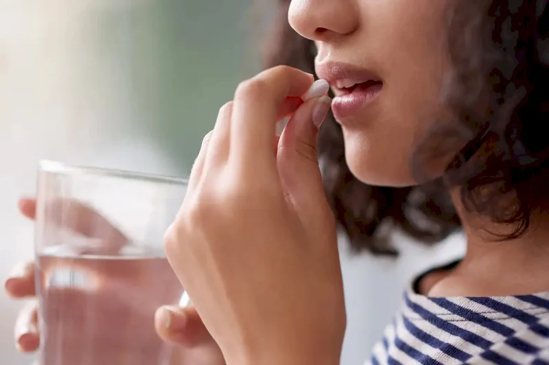 Độ pH cao và thành phần khoáng chất trong nước ion kiềm có thể làm biến đổi tính chất của thuốc