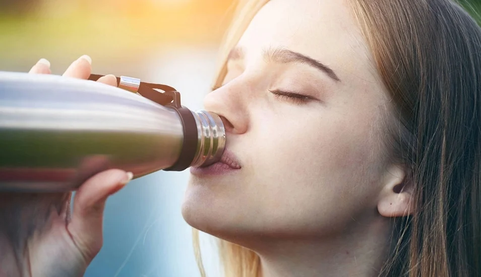 dung-nuoc-ion-kiem-trong-binh-inox-khong-gi-3