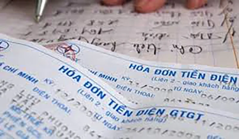 đau đầu vì hóa đơn tiền điện hàng tháng