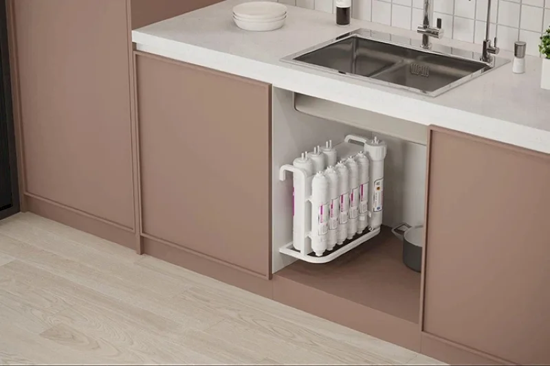 Kiểm tra các bộ phận của máy lọc nước để đảm bảo không có hiện tượng rò rỉ