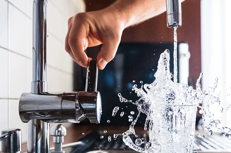 Máy lọc nước ảnh hưởng trực tiếp đến sức khỏe của gia đình bạn, vì vậy hãy cân nhắc lựa chọn thật kỹ lưỡng