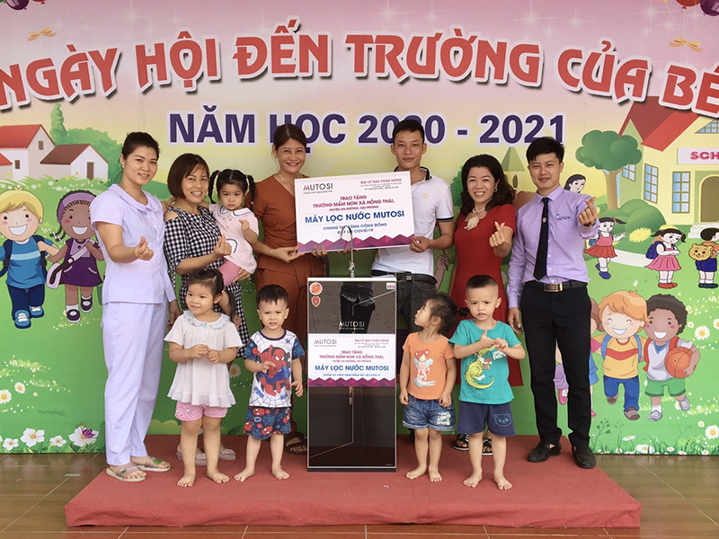 Mutosi trao tặng máy lọc nước cho các điểm trường mầm non, đáp ứng nhu cầu nước sạch cho các em