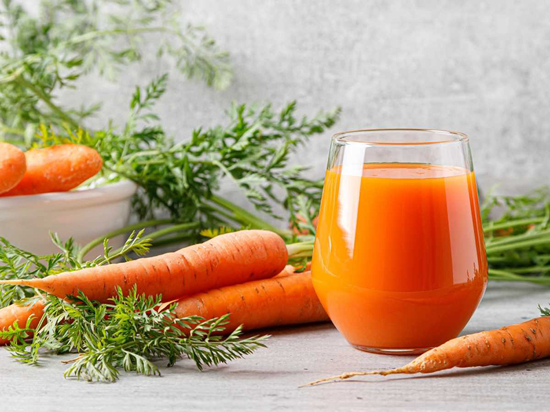 Nước ép cà rốt chứa hàm lượng vitamin A dồi dào