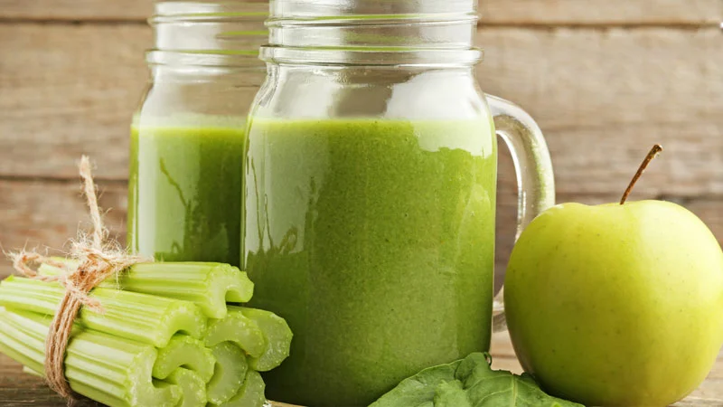 Celery juice detoxifies the body and helps skin stay young, healthy and bright