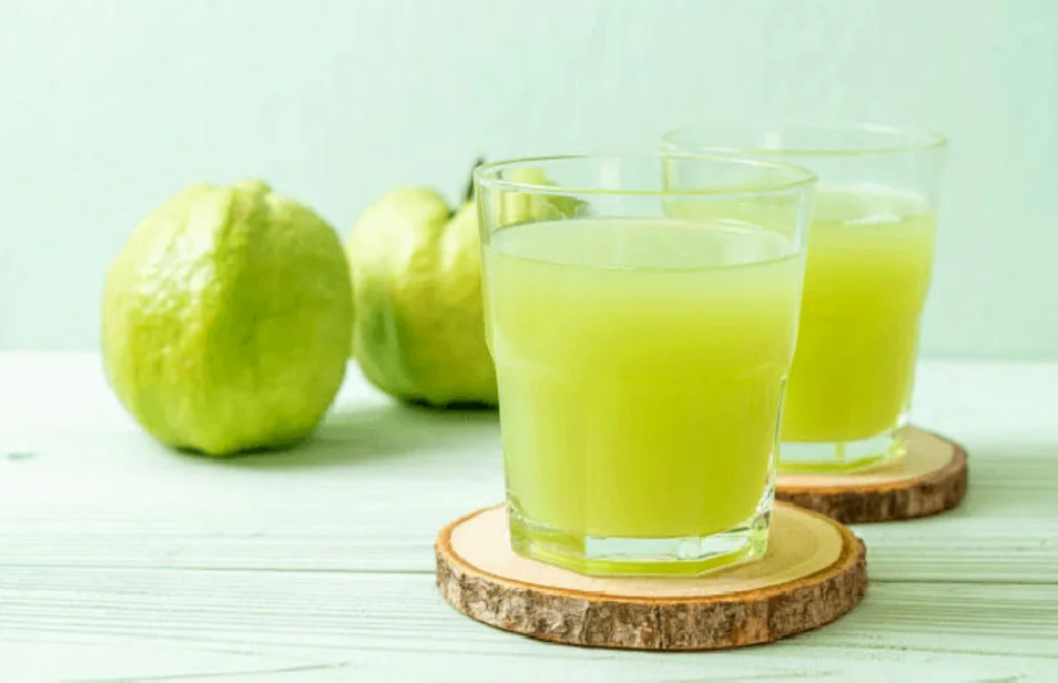 nuoc-oi-thanh-mat-giup-co-the-giam-can-va-lam-dep-da-hieu-qua-4