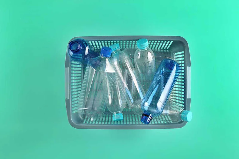 Bạn có biết, rác thải nhựa từ chai nước mất đến 450 - 1000 năm để có thể phân hủy?