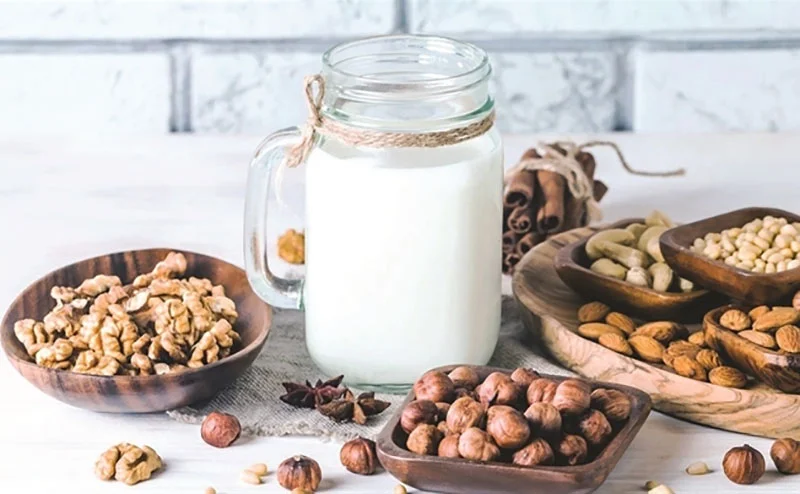 アーモンドミルクはアルカリ性ダイエットでの使用が推奨されています
