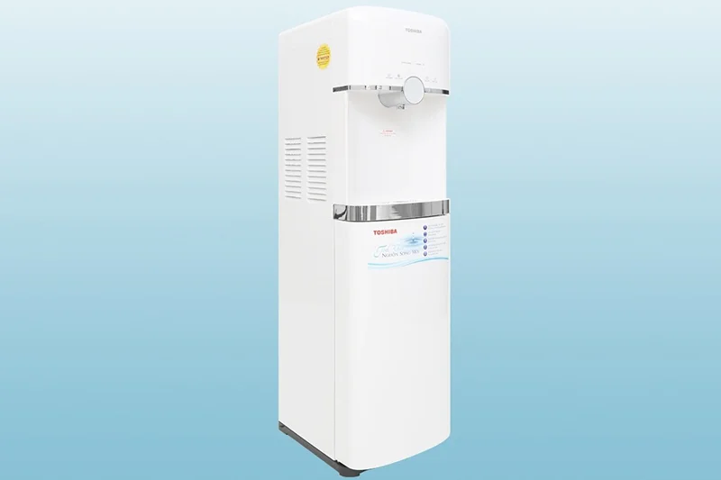 Thiết kế thanh lịch và tinh tế biến máy lọc nước Toshiba TWP-W1643SV(W) trở thành điểm nhấn cho không gian nhà bếp hoặc phòng khách gia đình