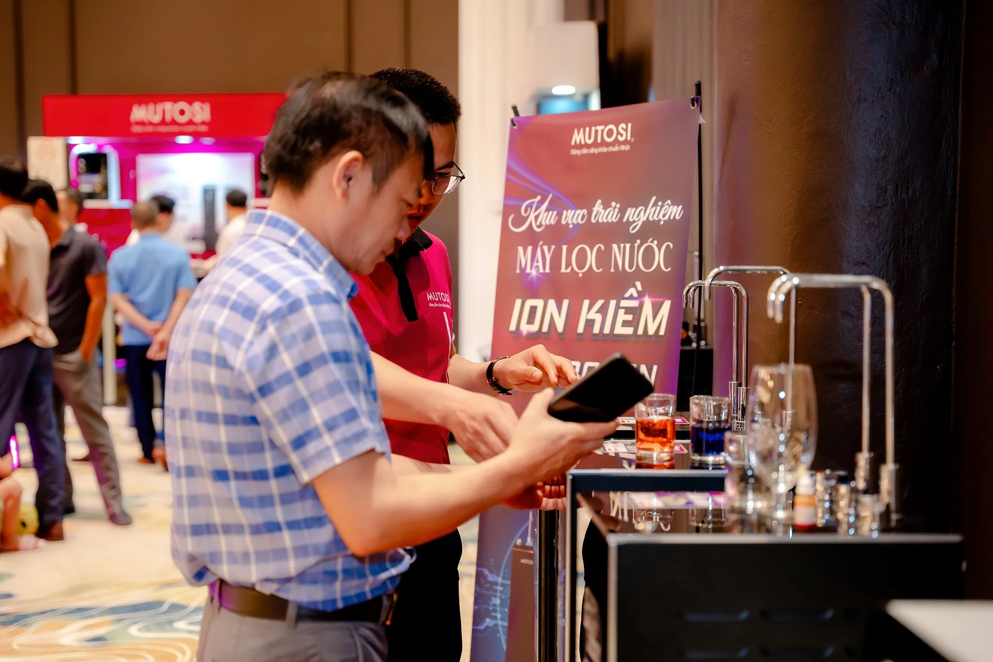 thuong-hieu-chuan-ket-noi-chat-luong-va-nhu-cau-cho-nguoi-viet-1