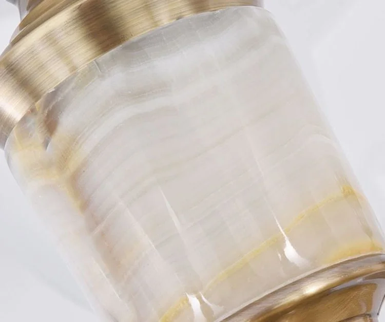 den-chum-co-dien-bat-da-15-bong