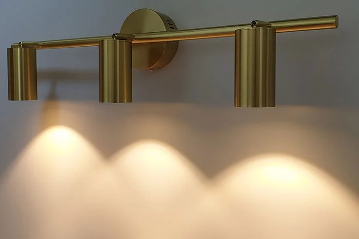 Đèn soi tranh 3 bóng