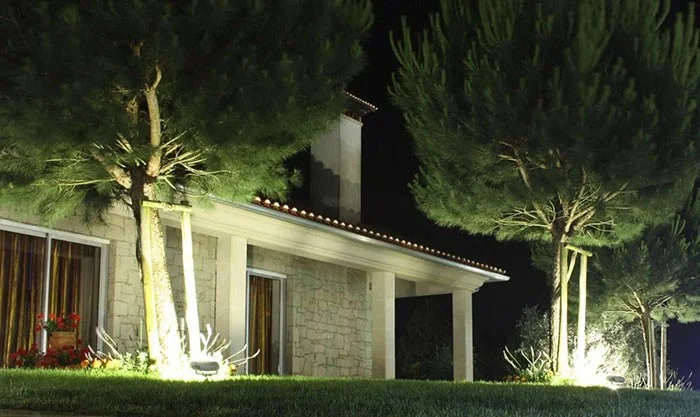 Đèn hắt tường trang trí chống nước