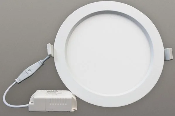 Đèn âm trần panasonic 9W