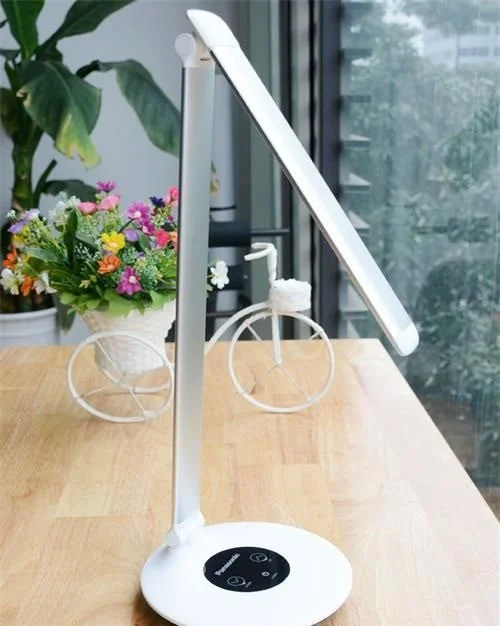 Đèn LED Panasonic Nnp61923 - Đèn học chống cận thị Panasonic Nnp61923