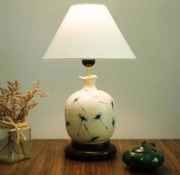 Đèn gốm để bàn cổ
