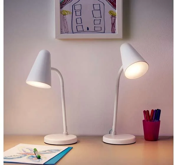 Đèn bàn học Ikea Fubbla cac-loai-den-tot-cho-mat
