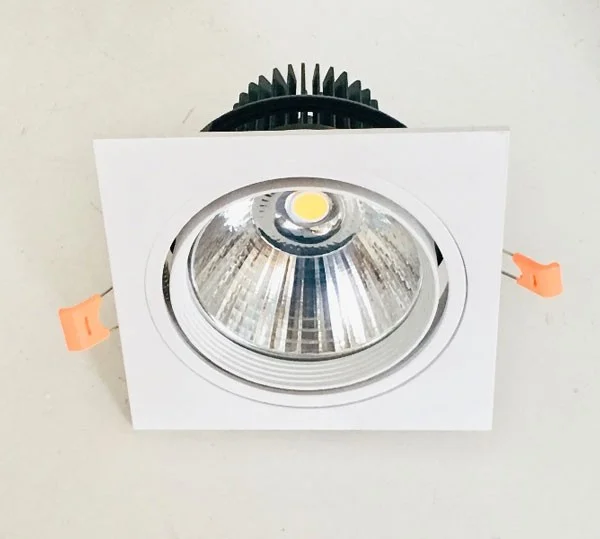 Đèn âm trần vuông 120x120