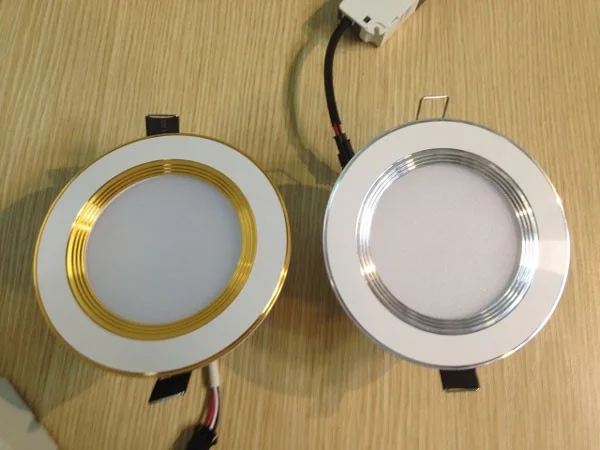 Đèn âm trần vuông 3 màu