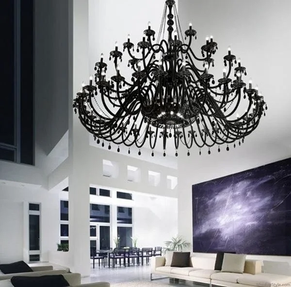 Đèn chùm trang trí nến và pha lê màu đen