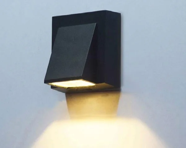 Đèn hắt trang trí tường ngoài trời 1 đầu