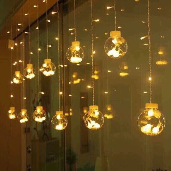 Đèn LED nháy thả mành hình cầu